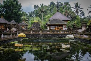 Pura tirta empul temple